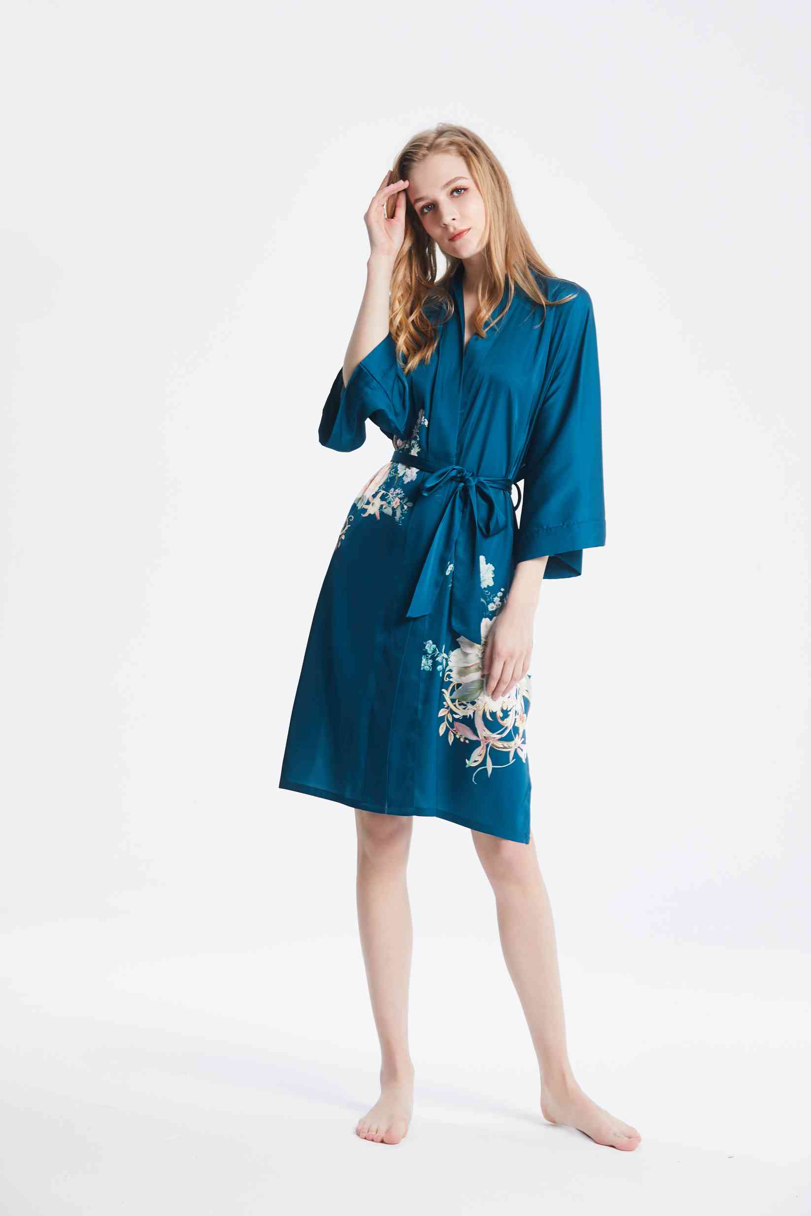 Best Ladies Short Sheer Washable Silk Blue Kimono Bathrobe Cardigan Gownnighty with Print Factory Wholesale